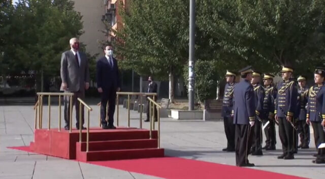 82D958A4-FE18-492C-819C-ED56AE3F55EC