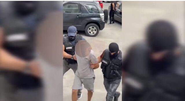 83176430-EB09-4C17-BF2B-01858D52D24F