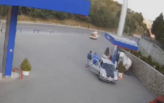 AC006D50-F80C-419D-A2B6-7431A5BD92A2