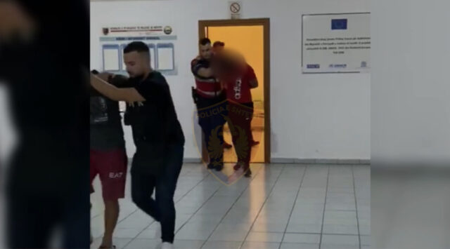 D46C9882-81F2-4FB8-9A8A-3F634703E51F