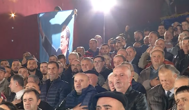 0E2BFC6A-F144-440A-976F-6F4FC3141A7E