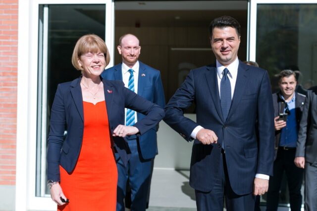 627B53DC-53B7-4D15-BDFE-A1B0AAC6ED7B