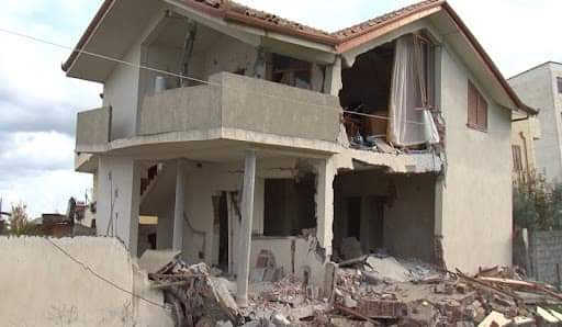 9D713B16-BCB6-49EE-95FD-3BED9A87A1A2