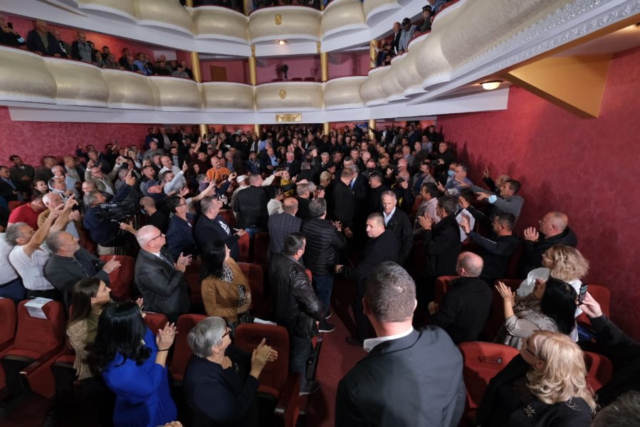 A0C0484C-03C3-4B12-9F31-83DAEF5A83C9