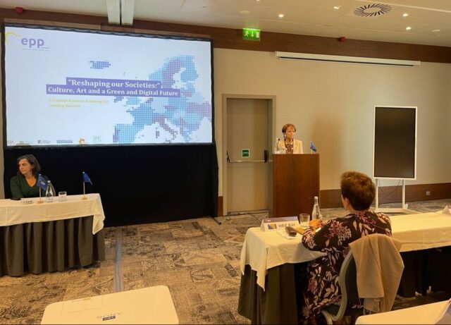 C4216E7F-C125-4C01-A154-B862CCE4E0A5