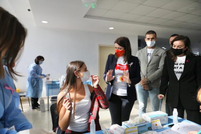 C5886E0B-E483-442D-A726-E00BCC7E7D94