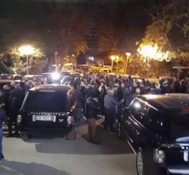 065A9548-F470-47C6-97C3-1174176BA6ED