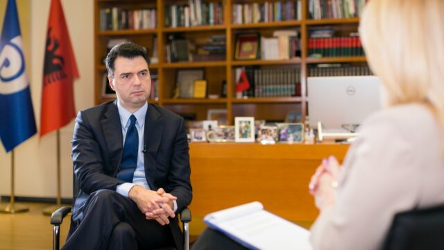 1AD58D33-BF51-4D2F-83B0-C83869D894AF