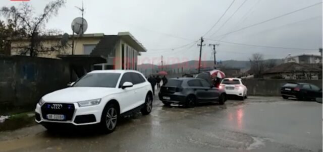 339CC83F-21FC-4BB1-A24D-C08968ACA7CE