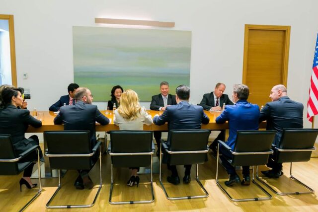 885C88C6-8BD7-4213-87FA-7D7F090F9D54