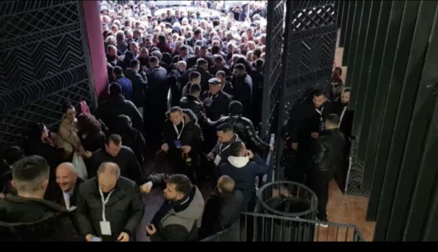 8C7BB0CA-B570-4235-B119-1C4B8B90CF44