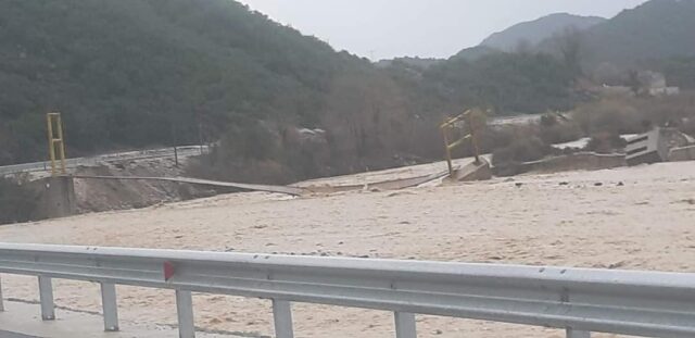 B9E4F3F3-459B-4937-A2AE-19DAA1D2A8F3