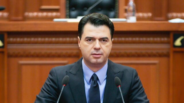 C7F0A8D3-D08F-457A-8461-B250666D6A91