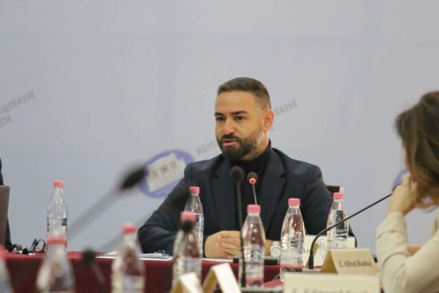 D2D6142B-43EC-4CC7-A3B5-5F83DEA53E6A