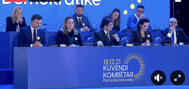 D85630A4-6B32-43B7-81DF-1F0E419679B4