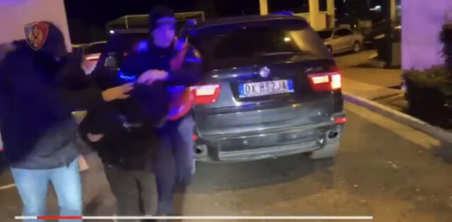 00DEB208-DBEE-4DF0-8362-BEF7AE937C04