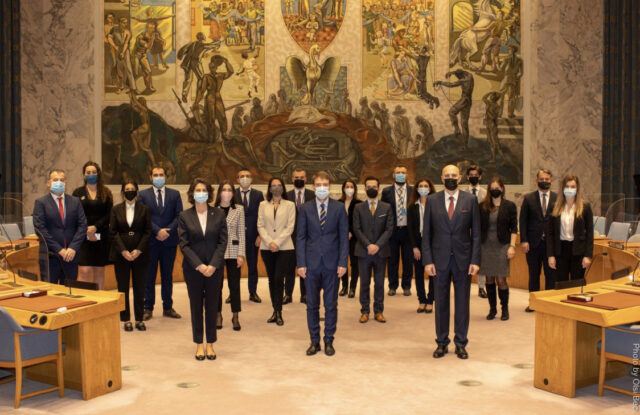 3A767051-34CF-42DE-BEE0-046446C4425B