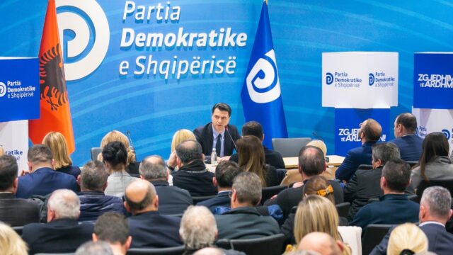 7B5CB5F5-5605-46EE-ACB3-DFD5465153E5