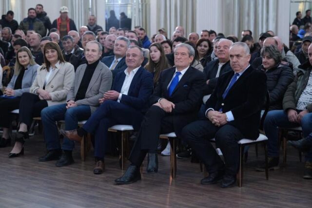 9112DE84-F3E7-456D-8AA5-A46CA2C923DB