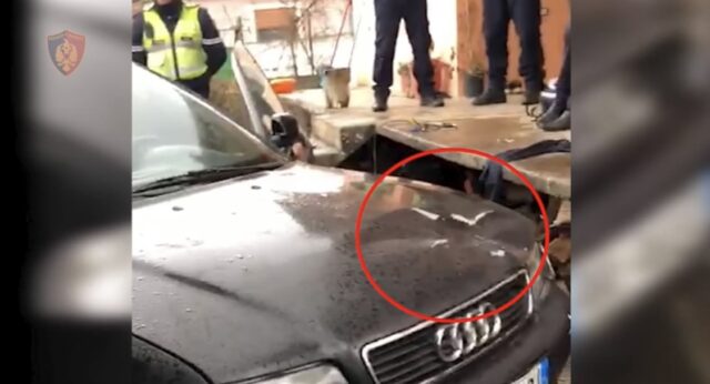 A727CAFA-C110-4C0A-BDC1-DC2BE1DC0376