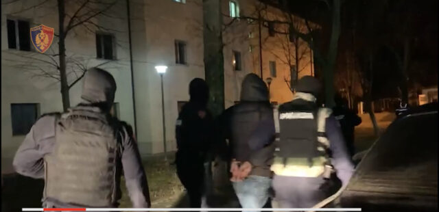 C38309EF-C71F-4F70-B299-929E8FFCD730