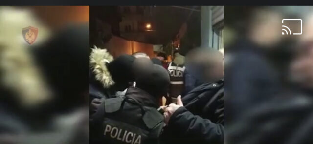 D2462350-3500-4166-BAF8-30789B9E4C8F