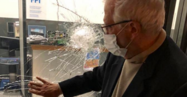 EC8B9AD8-98D1-4DFA-A187-886B086281C2