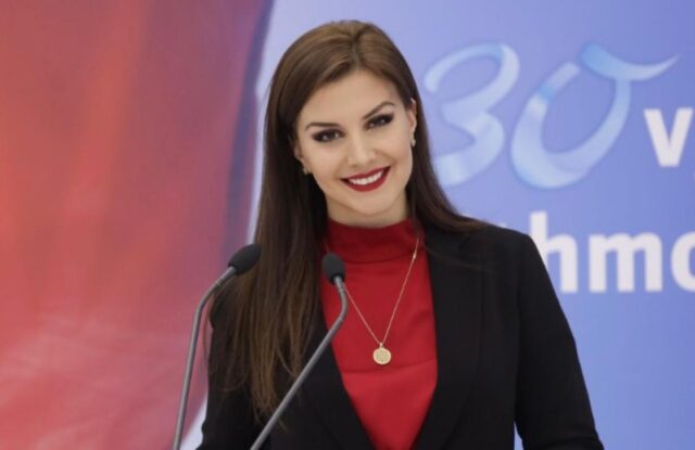 5EEB55F6-E9A7-43D7-86B4-A59FC8DE0EA1