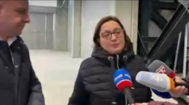 B56DC830-F4C0-4E23-8792-1FEAD0F6CA87