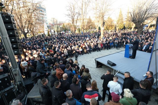 CB4BBD6D-54B1-42C7-9390-008CED52630D