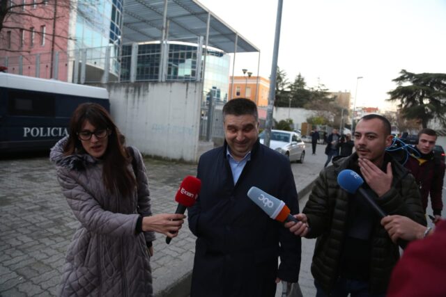 F8B37AB6-E5D0-476C-81DD-A550DAF5CFA8