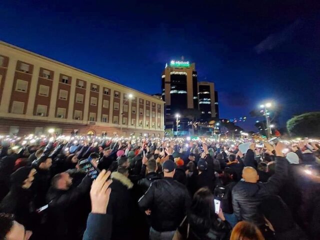 D887CB2A-518B-4539-863E-ECF2680B36BA