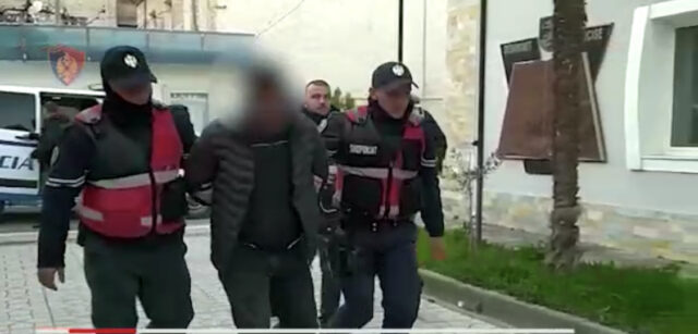 D999B43C-5137-4B45-8E9F-BDF363A0DD0C