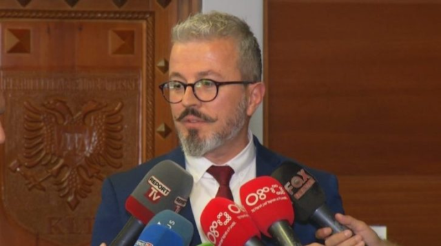 FA81507A-3D08-4438-B957-AB2C19ADE079