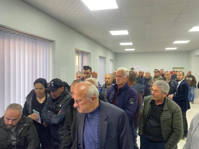 039E7B7F-ADFD-40A1-9D7B-6027246BA16C