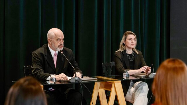 16F23345-D7D2-438E-A191-D93F3EE5CBE4