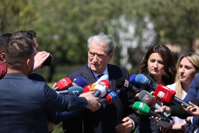 43D1128B-8303-4BDF-AF72-CDAD2FFBE3D3