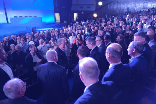 5FAAE0B8-A121-40DE-8C3A-8CDFA3F42083