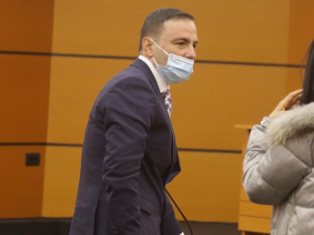 8AC87660-8ADE-4464-964B-A1C47A128591