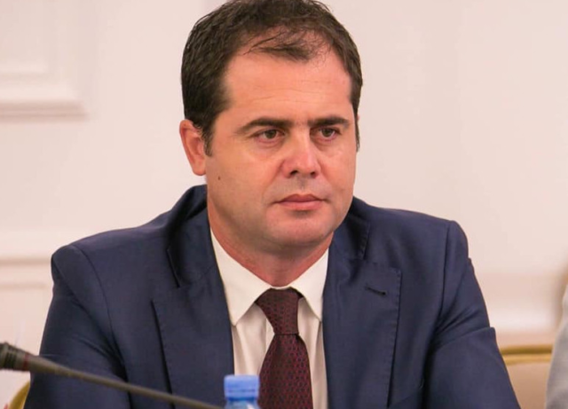 D0C17482-EE68-4283-A35E-E0D0457126A7