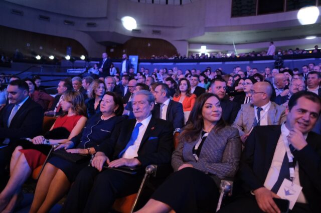 FA9430B0-153E-4BEC-8A23-27AB5B9ADF17