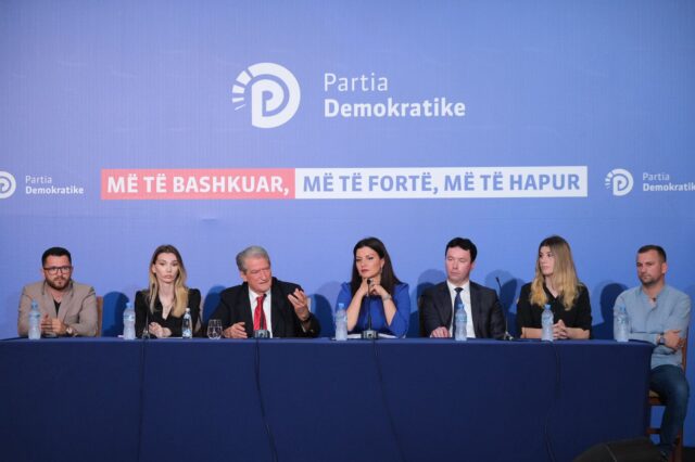 227411E6-D0D4-407F-9DF3-EABEB9C53B99