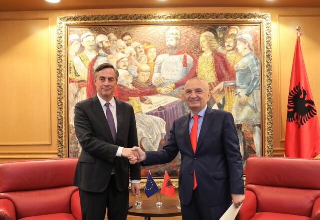 267DF1B4-29DB-47A3-BBD5-3F360D288C11