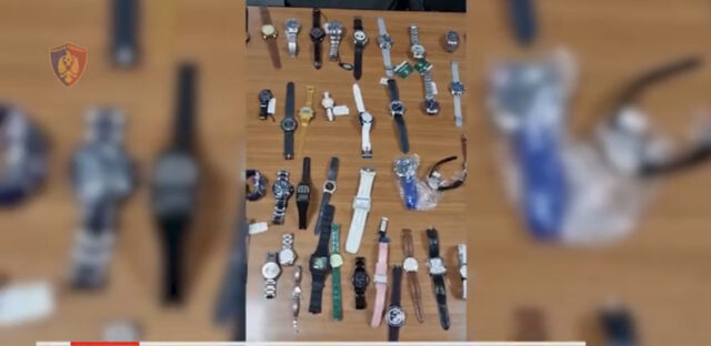 411457C7-9EA4-4A29-AB3C-760EDA941DBA