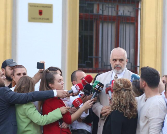 A e ndihmoi Meta Ramën në procedurat e zgkedhjes së Presidentit, ja çfarë deklaron Rama