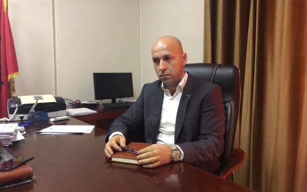 Shpallet në kërkim ish kryetari i PS në Sarandë, kur ishte drejtor tjetërsoi toka në kanalin e Çukës