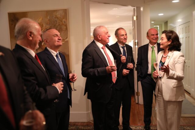 yuri kim meta tritan shehu bumci