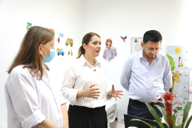 8B06B492-A8D2-4B33-884C-13FAEDAEBEF9