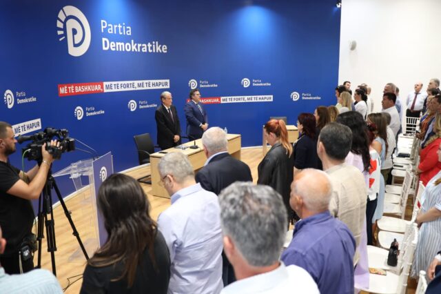 Kush janë fituesit, lista e plotë e sekretarëve dhe nënkryetarët