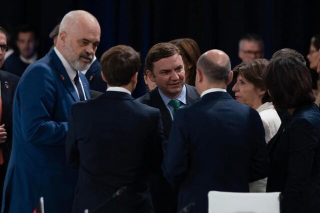 C66887A4-0CD3-4ED8-928C-31B2665F3DAC